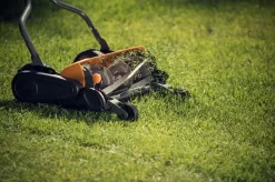 Fiskars StaySharp Max Set Grasmaaier Incl. Grasopvangbak - 46cm - 1001658 7 Fiskars StaySharp Max Set Grasmaaier Incl. Grasopvangbak - 46cm - 1001658 -ToolTijd ThuisKlussen 063339a97bcc8973433ecf78c0db54f2