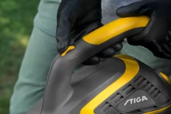 Stiga BL 130c V Elektrische Bladblazer Met Zuigfunctie - 2,6kW - 92m/s - 7m³/min 34 Stiga BL 130c V Elektrische Bladblazer Met Zuigfunctie - 2,6kW - 92m/s - 7m³/min -ToolTijd ThuisKlussen 1b218037f00ce215452f5324c247db19