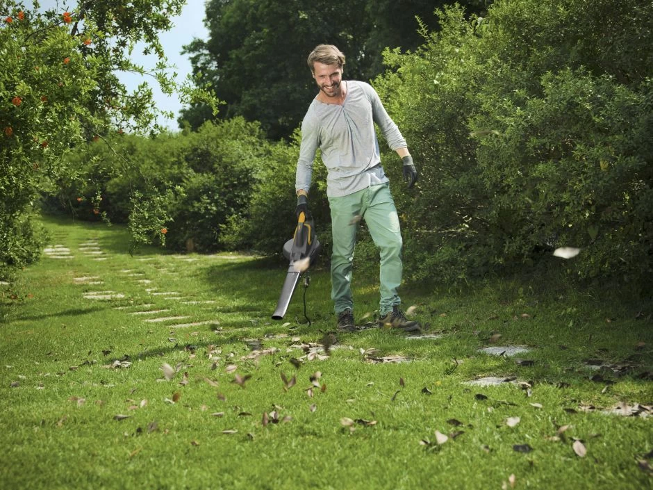 Stiga BL 130c V Elektrische Bladblazer Met Zuigfunctie - 2,6kW - 92m/s - 7m³/min 9 Stiga BL 130c V Elektrische Bladblazer Met Zuigfunctie - 2,6kW - 92m/s - 7m³/min - Afbeelding 9