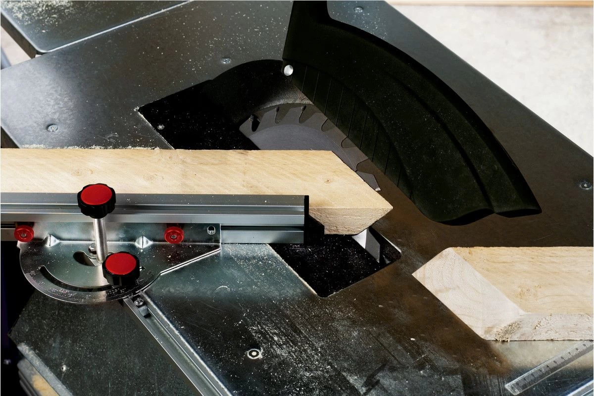 Metabo TKHS 315 C Zaagtafel - 2,0 WNB - 2000W (230V) - 315 X 30mm - 0103152000 4 Metabo TKHS 315 C Zaagtafel - 2,0 WNB - 2000W (230V) - 315 X 30mm - 0103152000 - Afbeelding 4