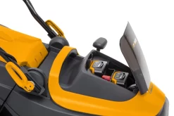 Stiga COLLECTOR 136e Kit Accu Grasmaaier Set (2x 2,0Ah) - 35L - 250m² 17 Stiga COLLECTOR 136e Kit Accu Grasmaaier Set (2x 2,0Ah) - 35L - 250m² -ToolTijd ThuisKlussen 45d295c7bbde8ff0ccefbec592cb399d