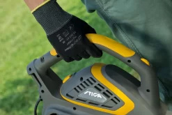 Stiga BL 130c V Elektrische Bladblazer Met Zuigfunctie - 2,6kW - 92m/s - 7m³/min 39 Stiga BL 130c V Elektrische Bladblazer Met Zuigfunctie - 2,6kW - 92m/s - 7m³/min -ToolTijd ThuisKlussen 740e5a869d911faf4a73e5e9f107ff0c