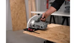 Powerplus POWE30050 Cirkelzaag - 1200W - 185mm -ToolTijd ThuisKlussen 7975ff0e240a60cb1438965a33cb3fcc