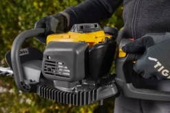 Stiga HT 525 Benzine Heggenschaar - 22,5cc - 0,65kW - 2-takt - 46cm - 35mm -ToolTijd ThuisKlussen 8fe5534390df236b9d5fc1f8656d3885