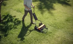 Fiskars StaySharp Max Set Grasmaaier Incl. Grasopvangbak - 46cm - 1001658 8 Fiskars StaySharp Max Set Grasmaaier Incl. Grasopvangbak - 46cm - 1001658 -ToolTijd ThuisKlussen a0646e6392a16557b9fbe9649308e78e