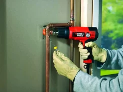 Black & Decker Black+Decker KX2200K Heteluchtpistool Incl. Accessoires In Koffer - 2000W 9 Black & Decker Black+Decker KX2200K Heteluchtpistool Incl. Accessoires In Koffer - 2000W -ToolTijd ThuisKlussen b7ee0c7bdd76df50124d33c258ec7246