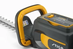 Stiga HT 700e Accu Heggenschaar Body - 56cm - 34mm -ToolTijd ThuisKlussen bf94536a11c1638839623453c5aaabff