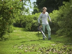 Stiga BL 130c V Elektrische Bladblazer Met Zuigfunctie - 2,6kW - 92m/s - 7m³/min 27 Stiga BL 130c V Elektrische Bladblazer Met Zuigfunctie - 2,6kW - 92m/s - 7m³/min -ToolTijd ThuisKlussen c7379c1710f932b471d4a8ba375bdad2