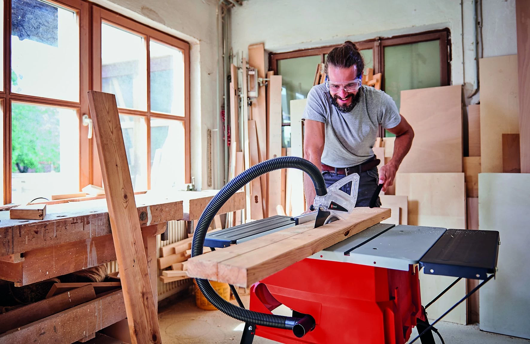 Einhell TC-TS 2025/2 U Zaagtafel - 2000W - 250 X 30mm - 4340490 2 Einhell TC-TS 2025/2 U Zaagtafel - 2000W - 250 X 30mm - 4340490 - Afbeelding 2